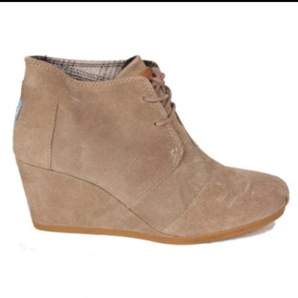 Toms Shoes - TOMS Desert Wedge Tan Ankle Booties 6.5 Lace Up